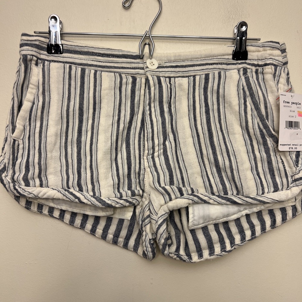 Free people women's shorts, size 2, blue striped NWT Retail $78